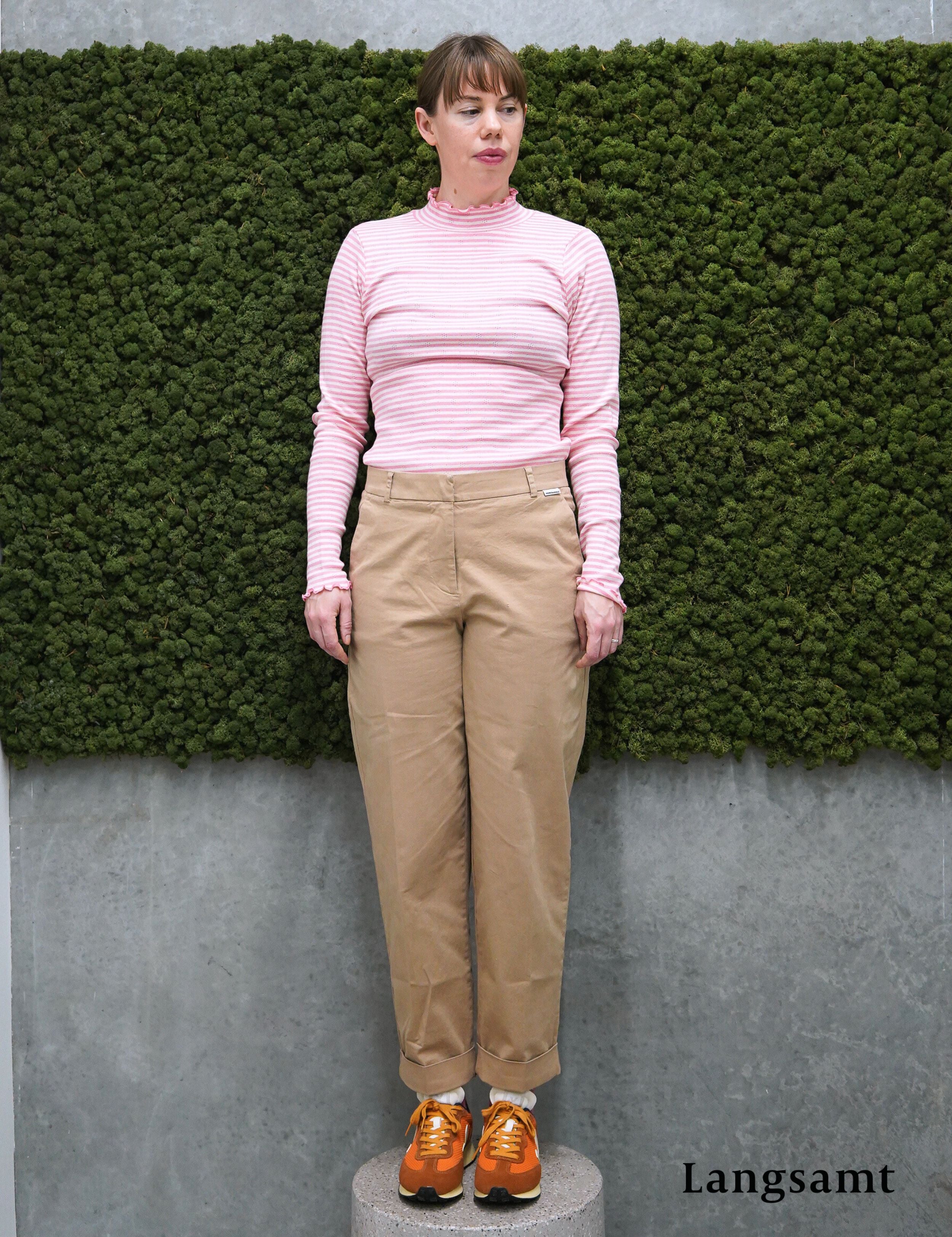 Basic Apparel Silma High Neck Conch shell / birch