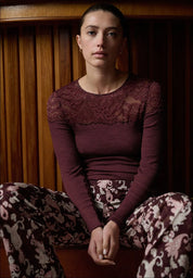 Hanro - Maria L/SLV Shirt uld/silke med blonde - Deep Maroon