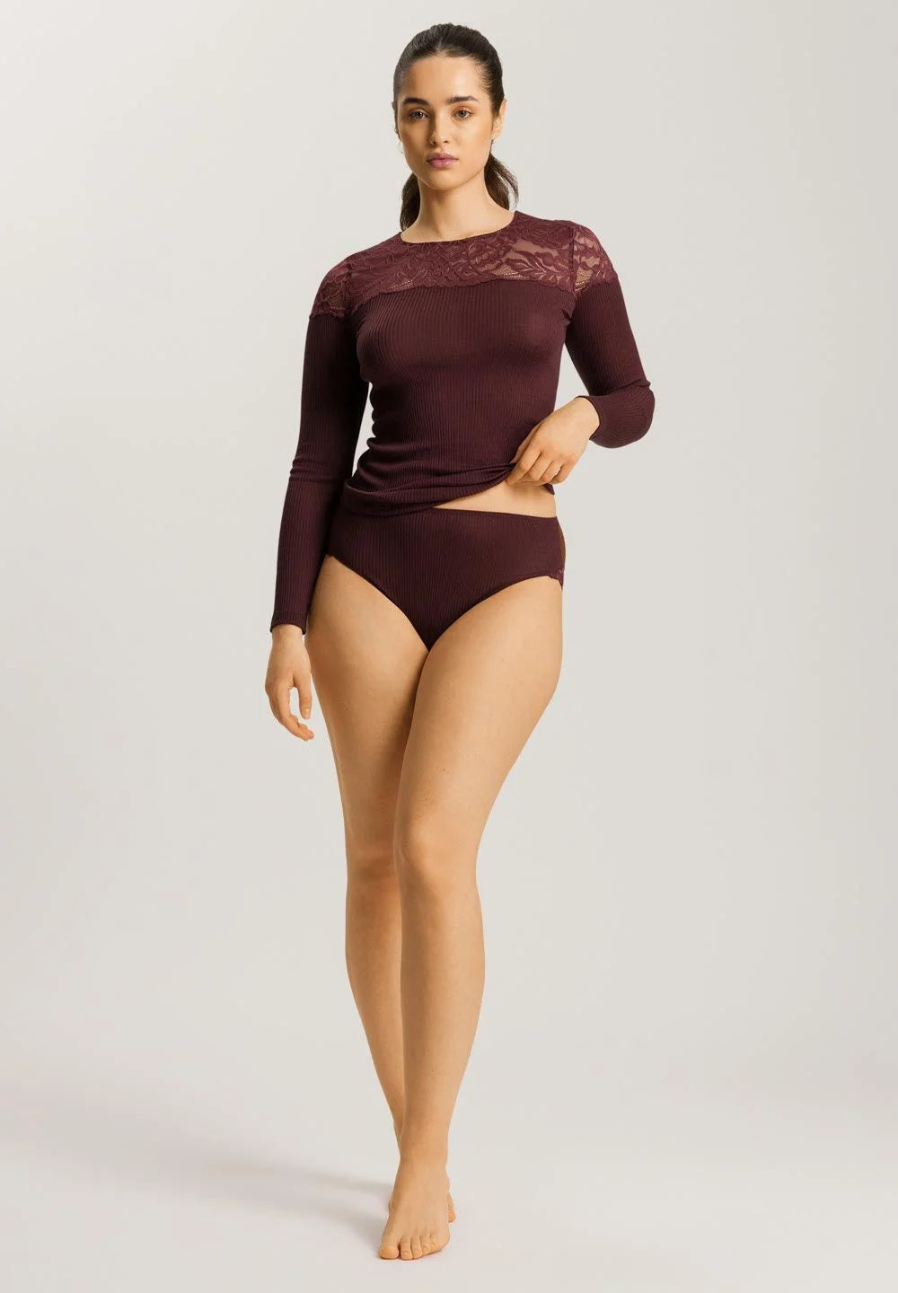 Hanro - Maria L/SLV Shirt uld/silke med blonde - Deep Maroon