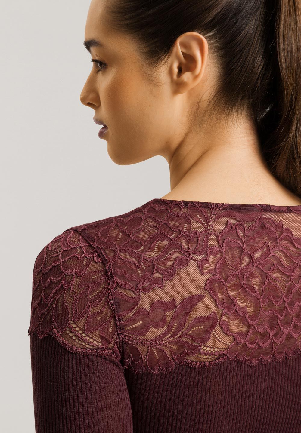 Hanro - Maria L/SLV Shirt uld/silke med blonde - Deep Maroon