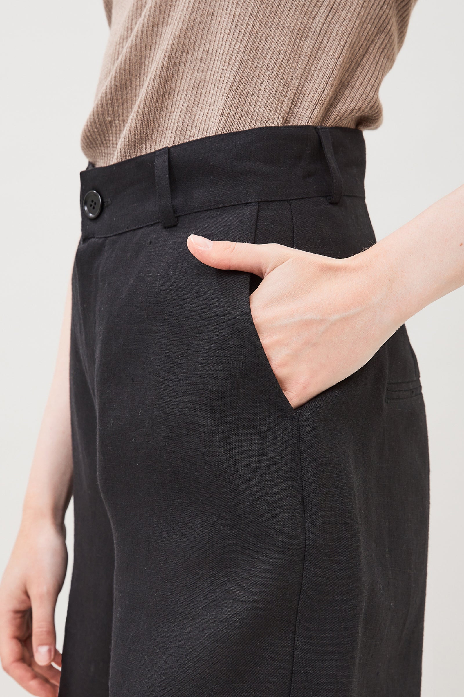 Maska Kaia Black