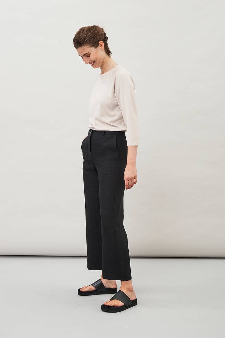 Maska Lissy Cropped Linen trousers Black