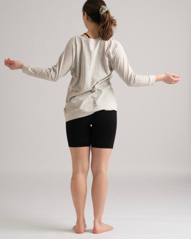 Yogamii Mukha Blouse - økologisk yogatøj off white melange