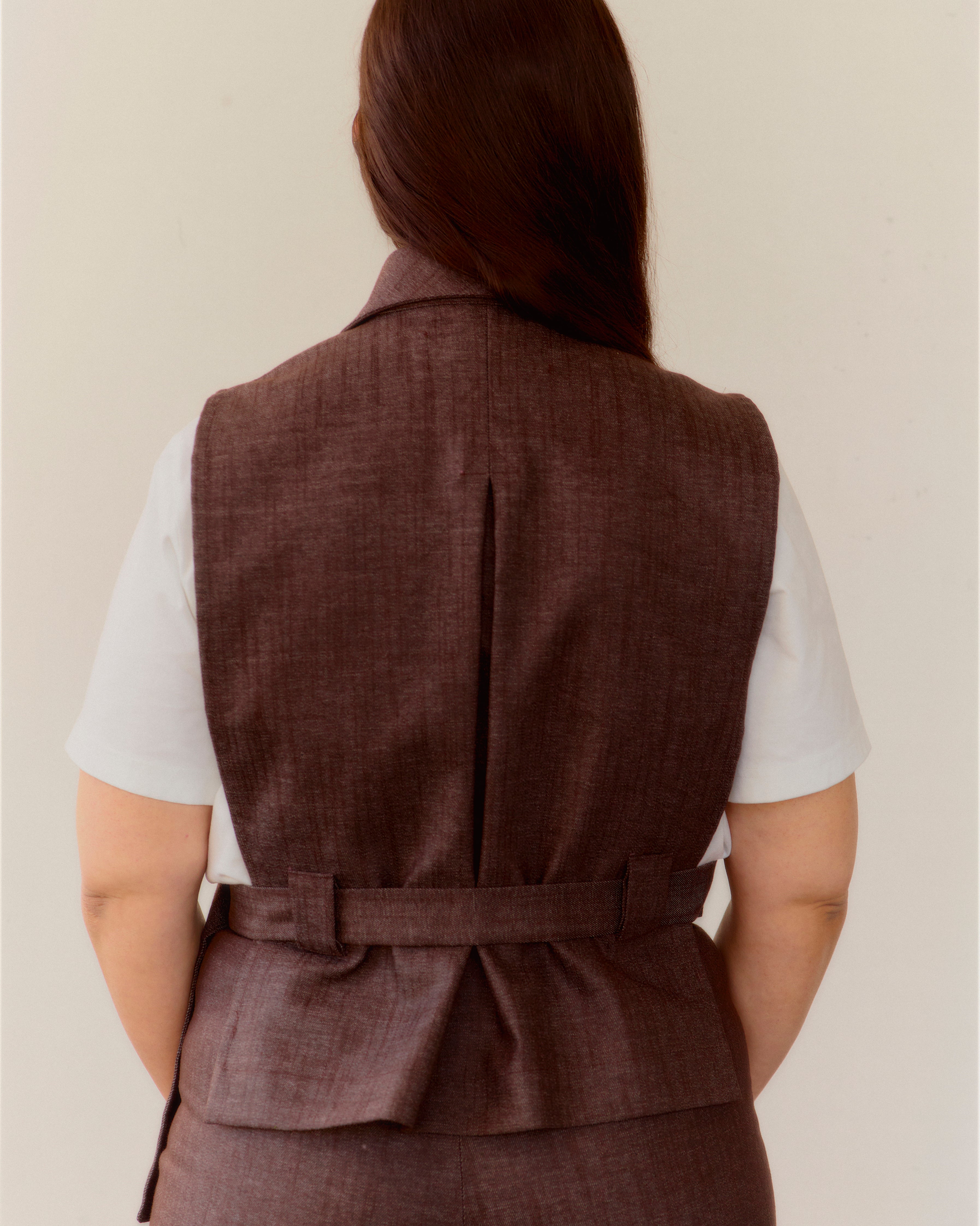VIBE VIBE Justerbarbar vest med revers - Brun denim