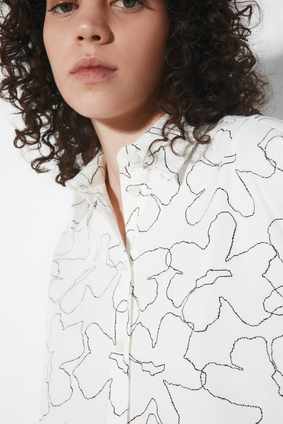 Rita Row - Brit Shirt Flowers - White