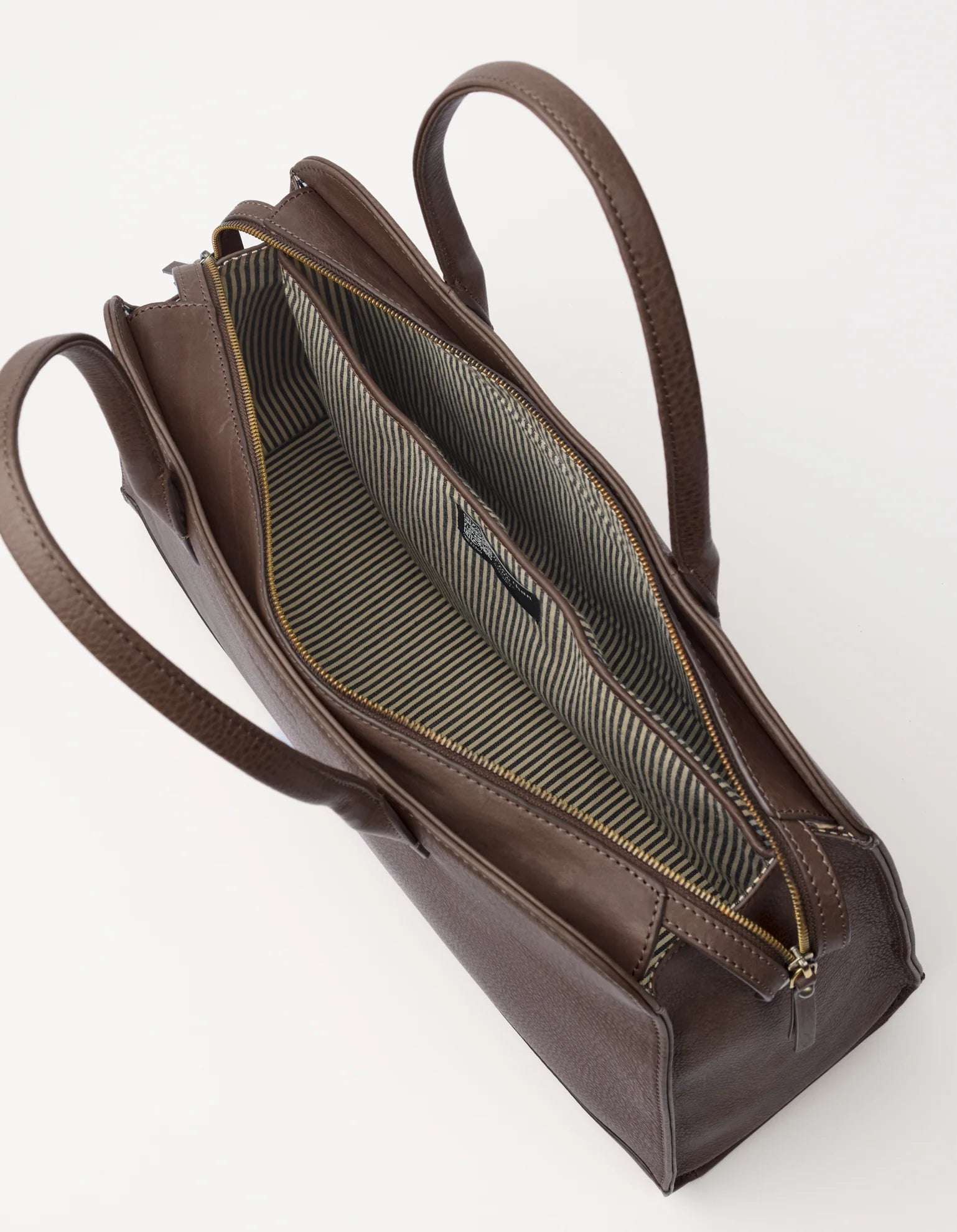 O MY BAG Alma 13/14" Soft Grain Leather - Chocolate