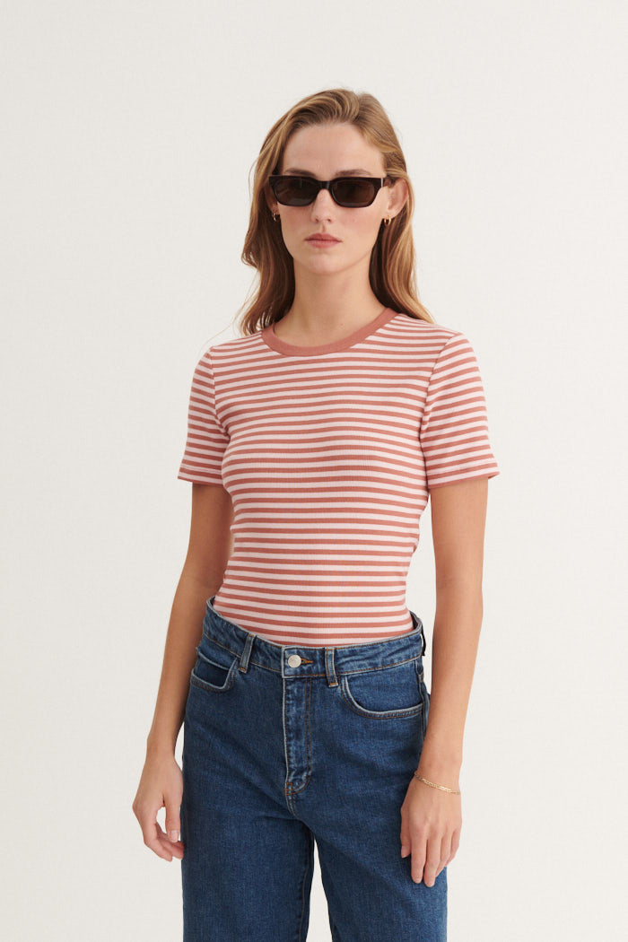 Basic Apparel - Ludmilla O-neck - Cedar wood / Rose shadow