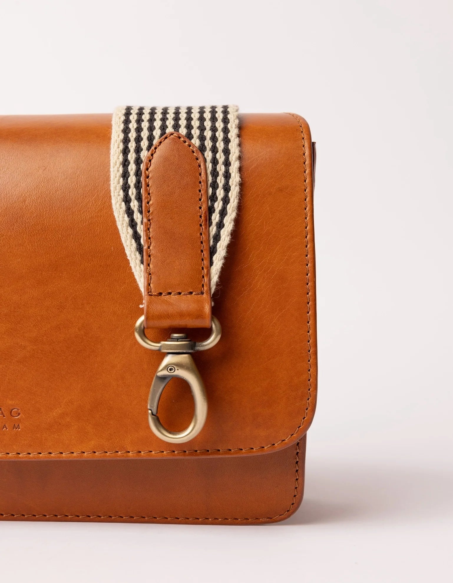 O MY BAG - Checkered Webbing Strap Classic Leather - Black / Congnac