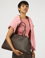 O MY BAG Alma 13/14" Soft Grain Leather - Chocolate