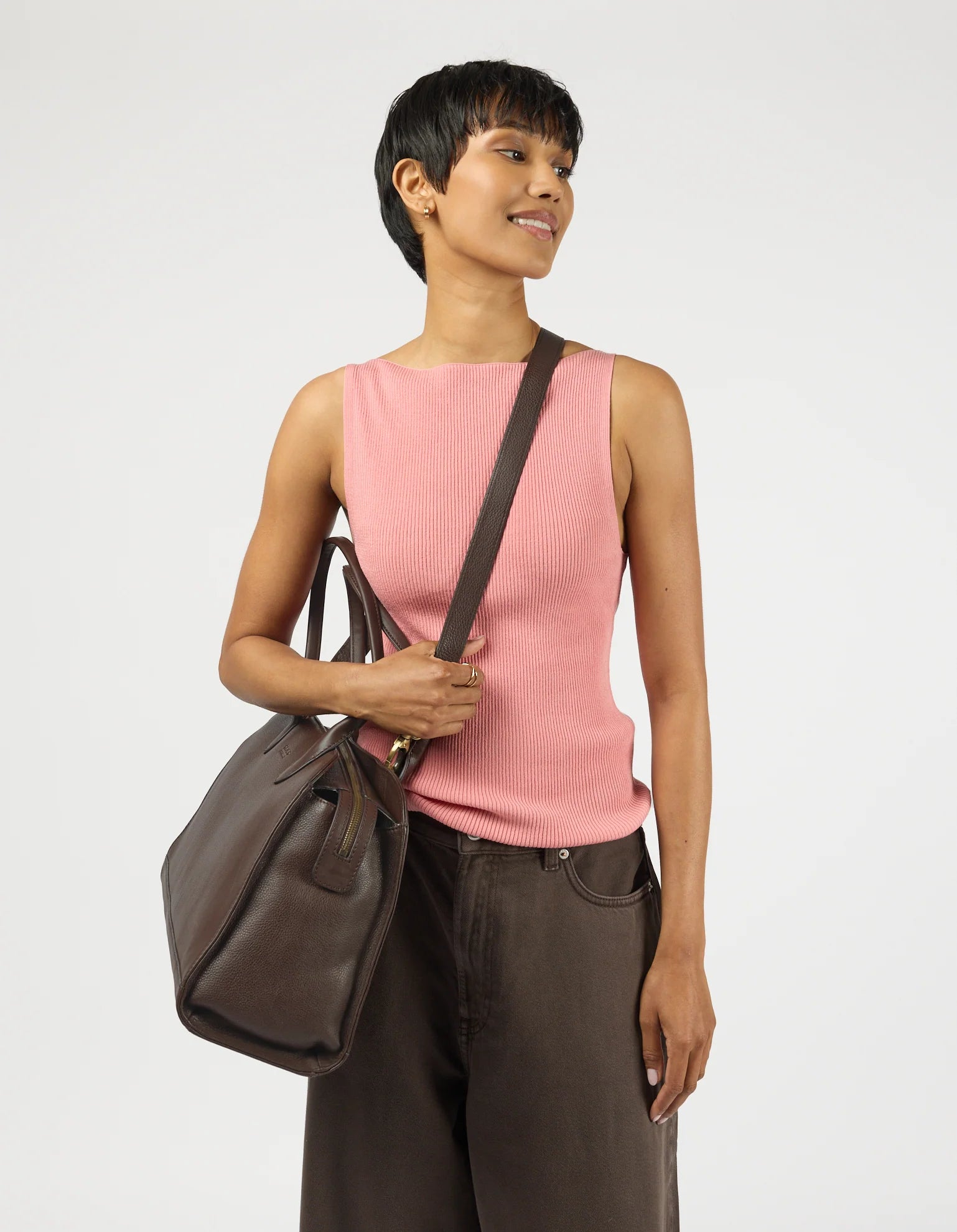 O MY BAG Alma 13/14" Soft Grain Leather - Chocolate