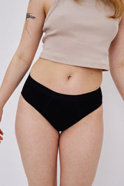 Flow 2 - Menstruationstrusser - Regular Waist - Moderate Flow - Black