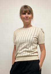 Grobund Almine tee Den beige med kontrast kant