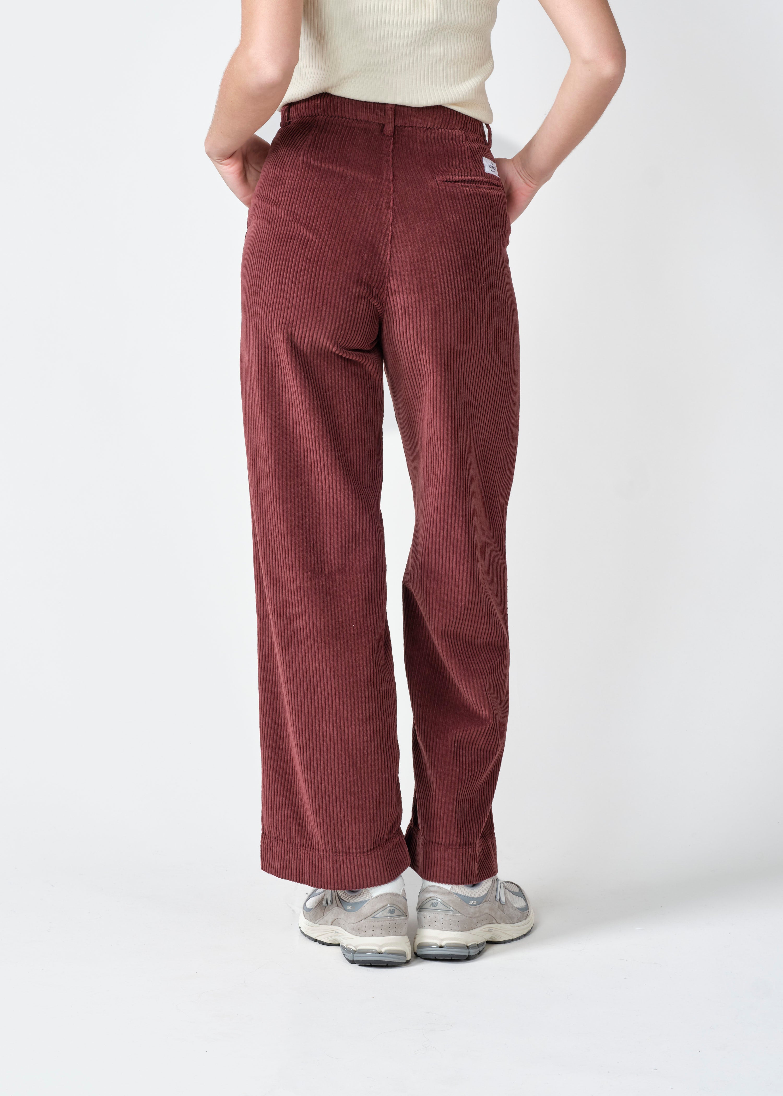 Klitmøller Collective Lydia jumbo corduroy pants GOTS