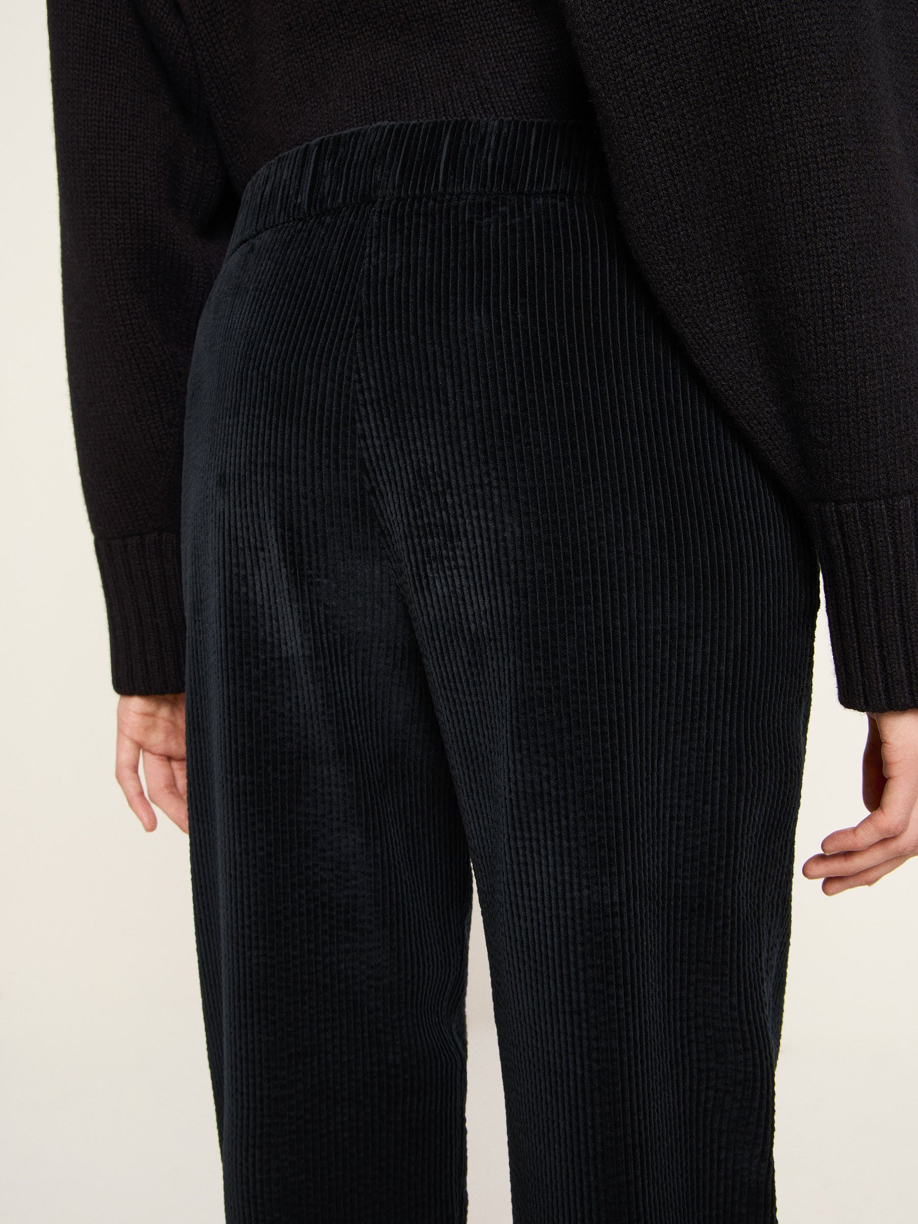 Lanius - Corduroy Trousers - Black