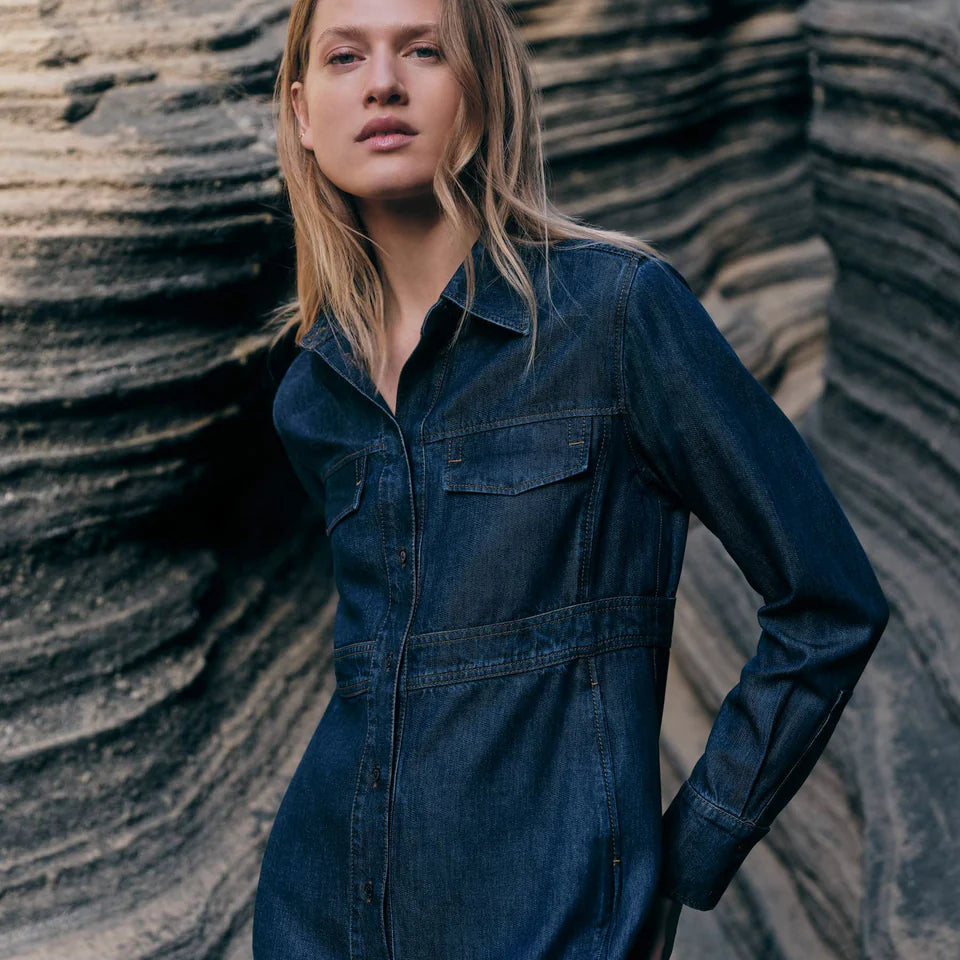 LANIUS_225_14480-00-596-dark-blue-denim-34_Jeans-Kleid_08_960x_crop_center_59b4a83e-c62f-41dc-8244-a96d00b1d2f5.webp
