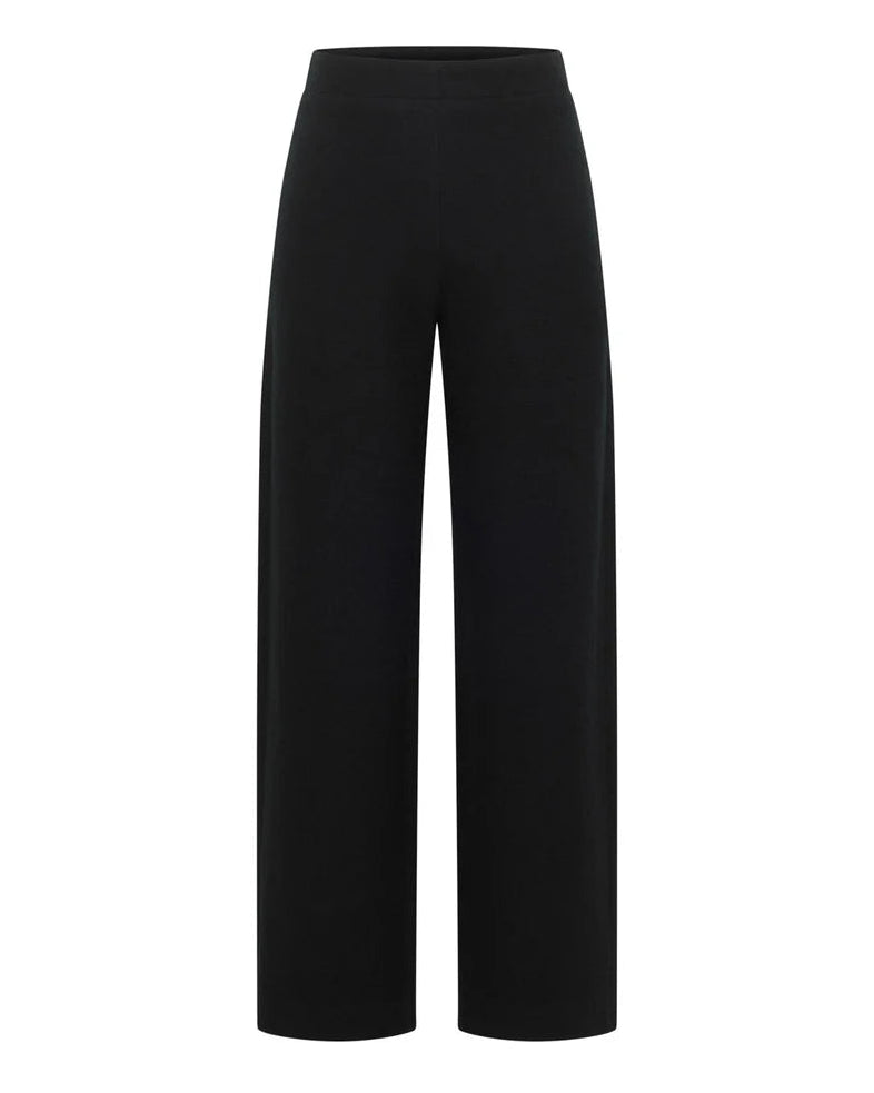 LANIUS_226_14864-00-199-black-34_Barrelhose_01_960x_crop_center_ca328ee1-152d-4408-b762-1191080ca5ea.webp