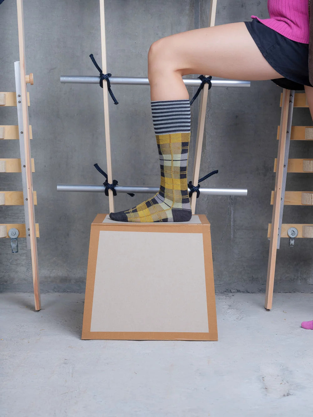 Henrik Vibskov Ribbit Knee Sock - Grey Black Dashed Checks