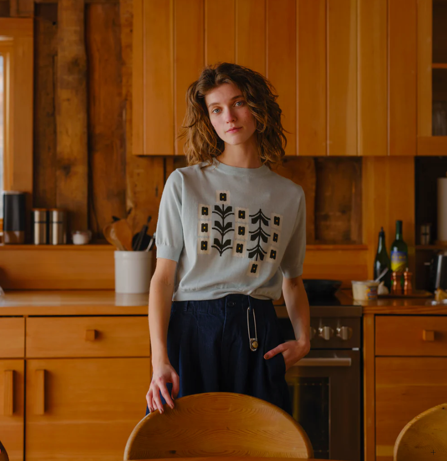 Degen - Hellebore Flower Sweater Tee