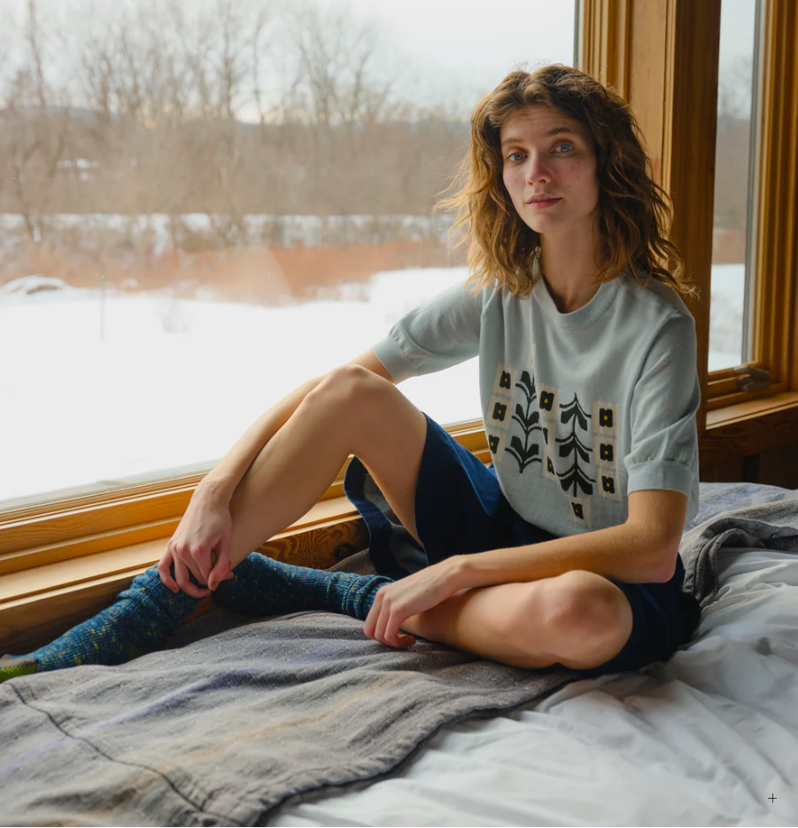 Degen - Hellebore Flower Sweater Tee