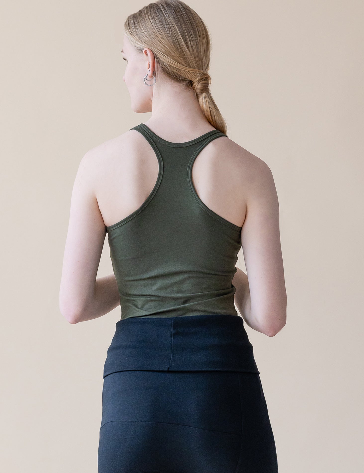 Yogamii - Anjali Yoga Top - Dark Olive