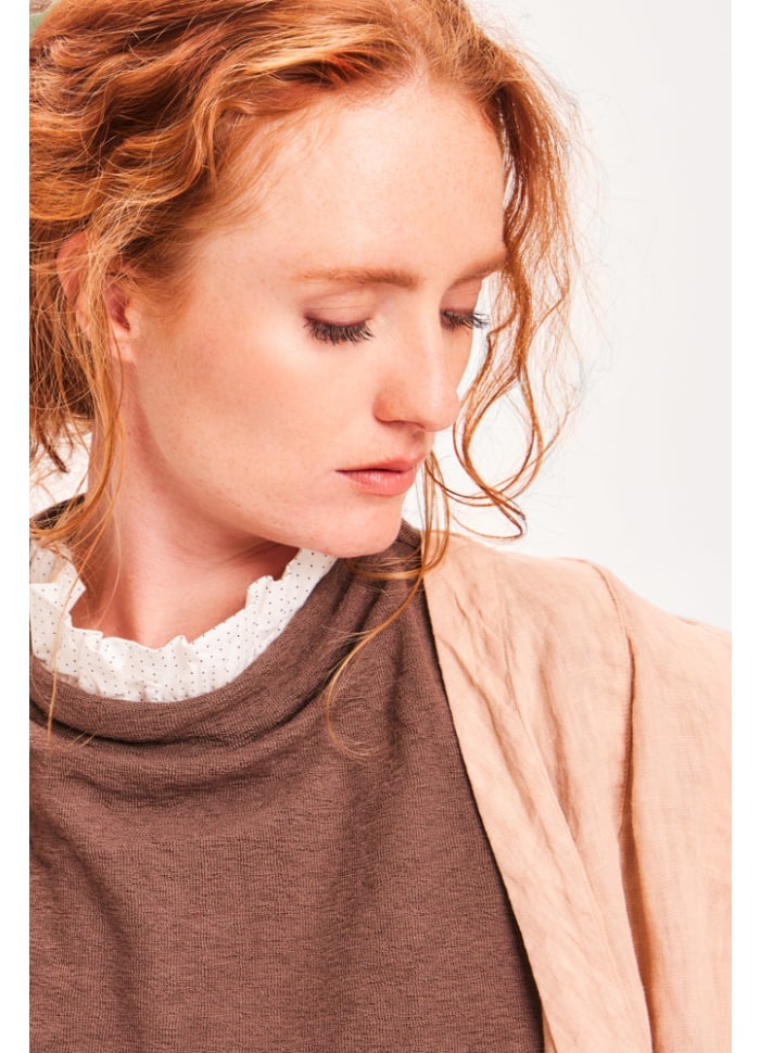 By Basics box vest w/draped neck - Camel Melange