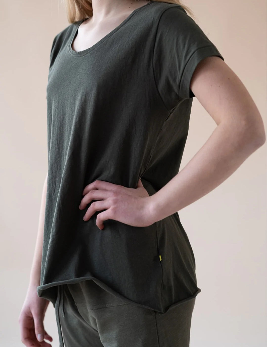 Yogamii - Yama Tee - Dark Olive