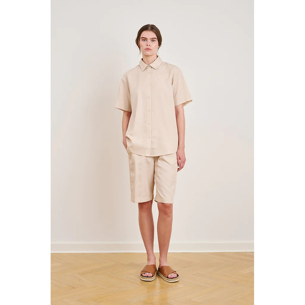 Schulz by Crowd Karla Shorts tencel beige