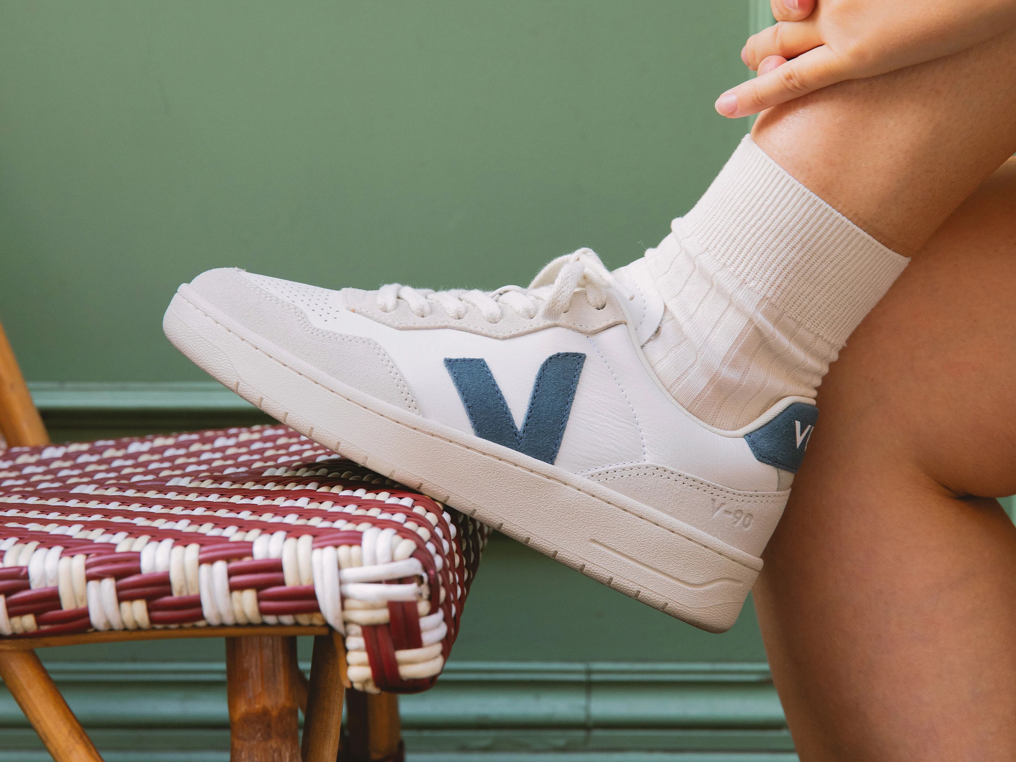 Veja V-90 Leather White California