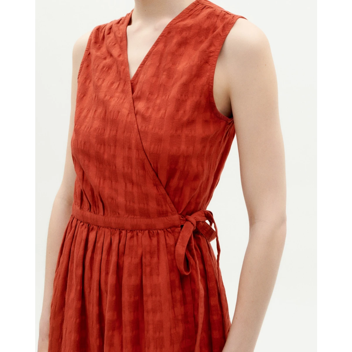 vestido-rojo-cuadrito-amapola__ee83e0d0042a69b4163df58de63ad618.webp