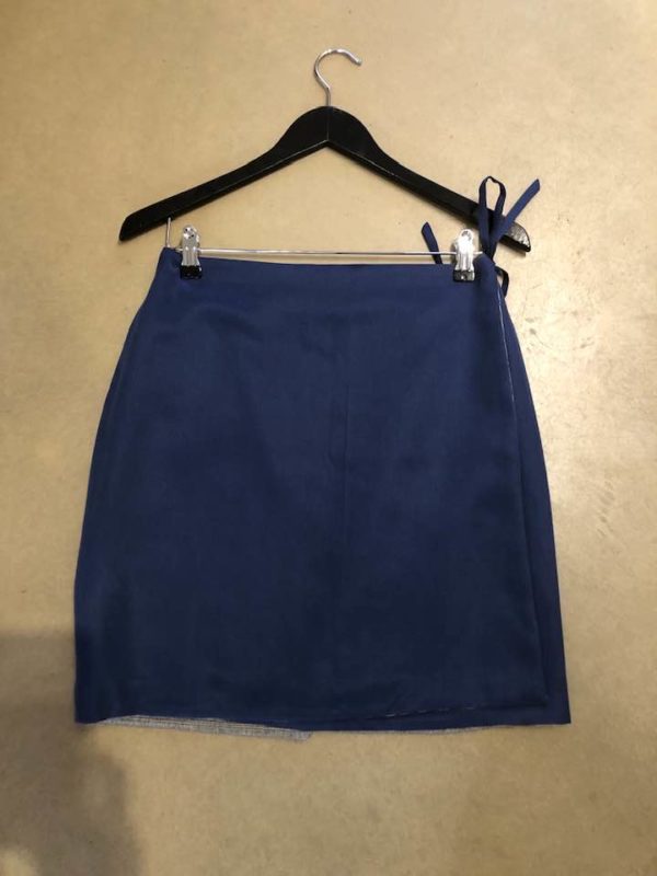 Kort nederdel blå tencel