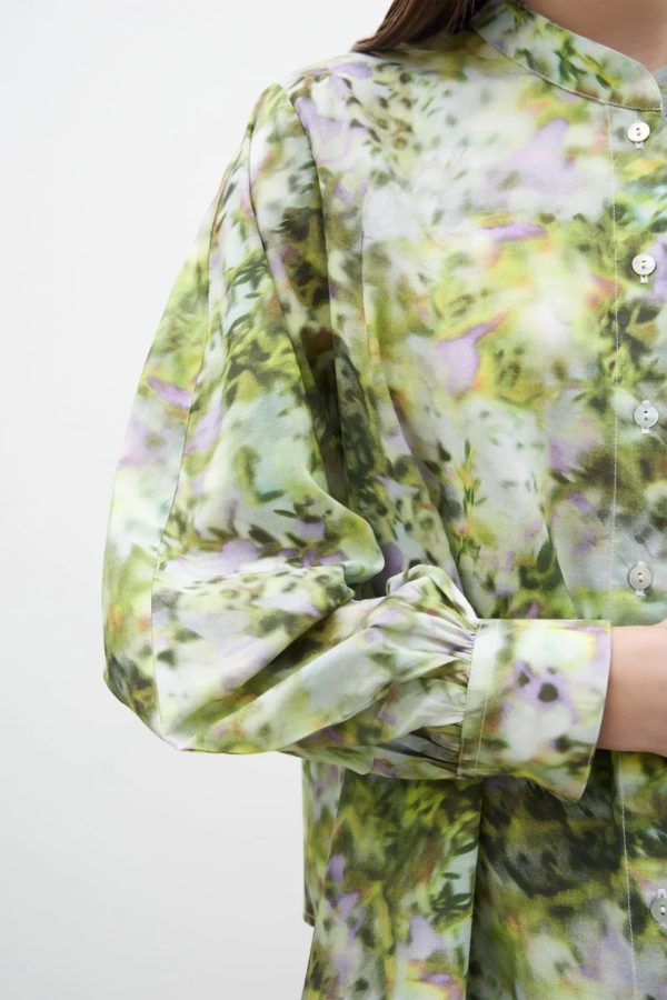 Kowtow Marlowe blouse smukt print